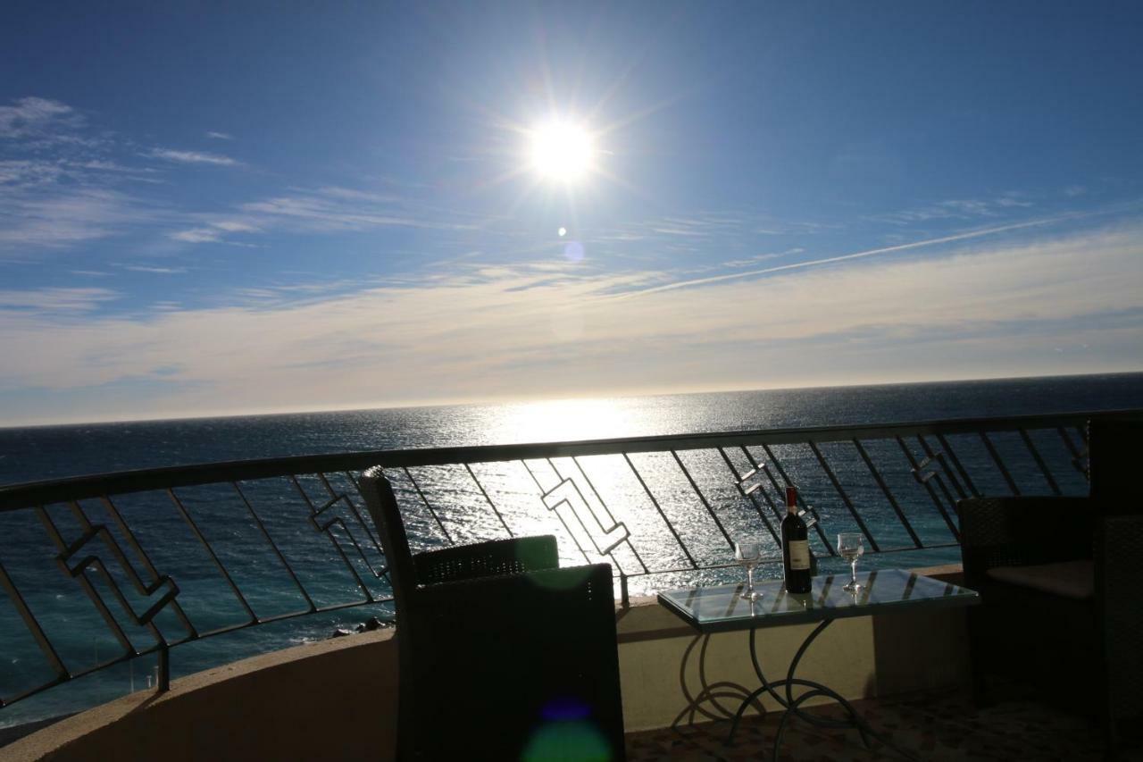 Appartamento Promenade Des Anglais Vue Mer Nizza Esterno foto